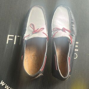 Men’s loafers size 10 (43)